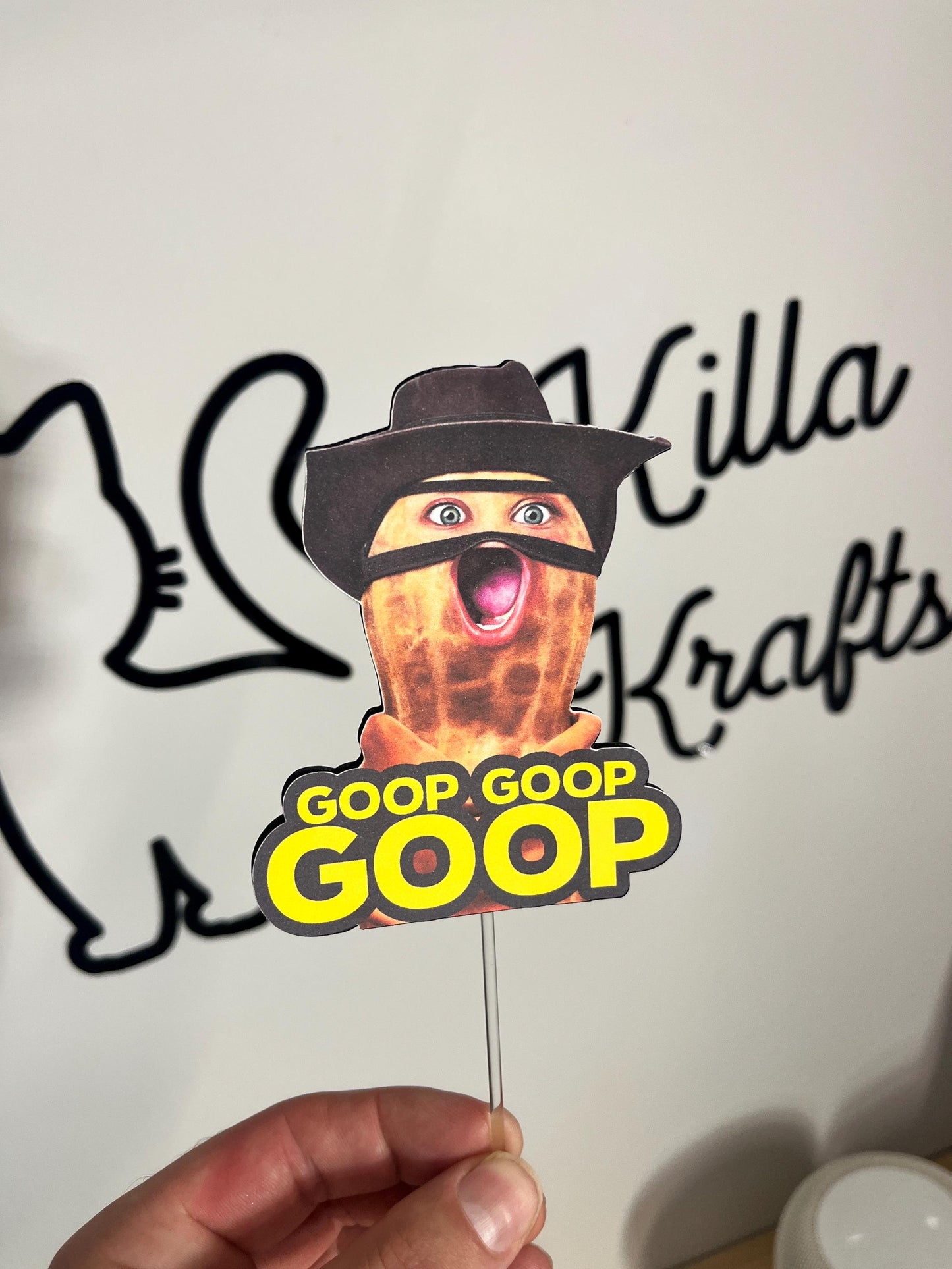 Viral Burnt Peanut Cake Topper
